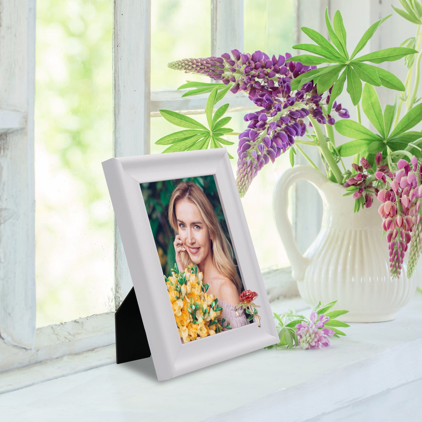 Dotride 5x7 Picture Frames with 3 Decorations, Wooden Photo Frame with Detachable 3 Flower Ornaments for Wall and Tabletop Display, Fit for Women Lovers Photos, White